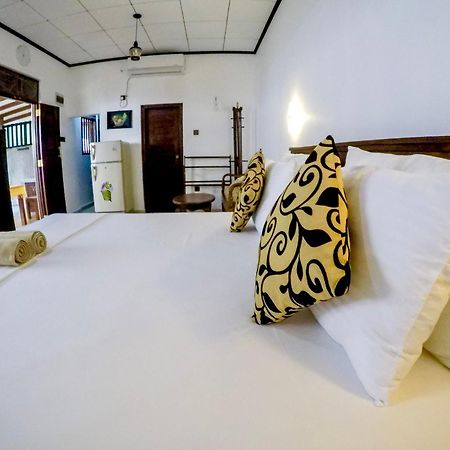 Hotel The Nook Hikkaduwa Exterior foto